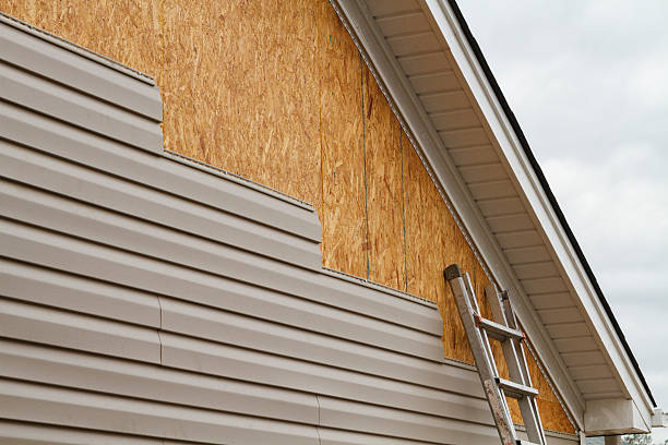 Professional Fiber Cement Siding technician working in Colts Neck, NJ